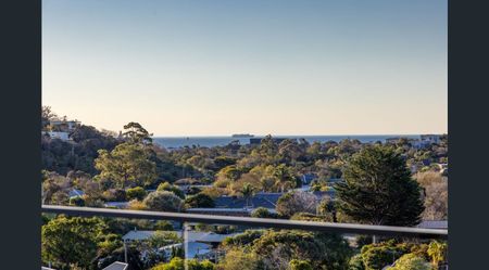 Spectacular Family Home in Rye - Photo 3