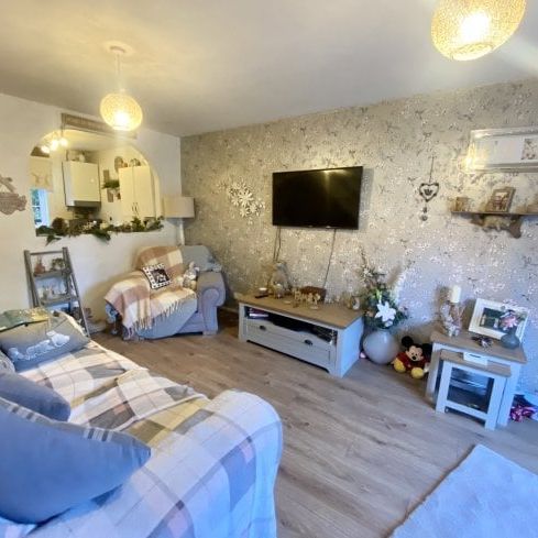 2 bedroom terraced house to rent - Photo 1