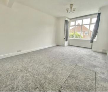 3 Bed Semi-Detached House, Milton Road, LU1 - Photo 1