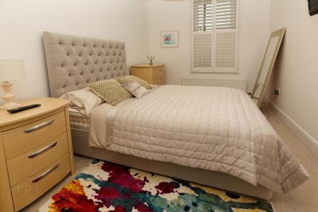 2d Godfrey Avenue, Ballyholme, Bangor, BT20 5LS - Photo 4