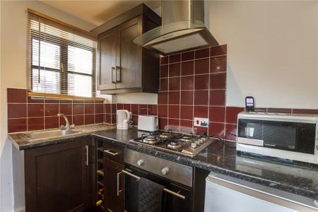 1 bedroom semi-detached house to rent - Photo 4