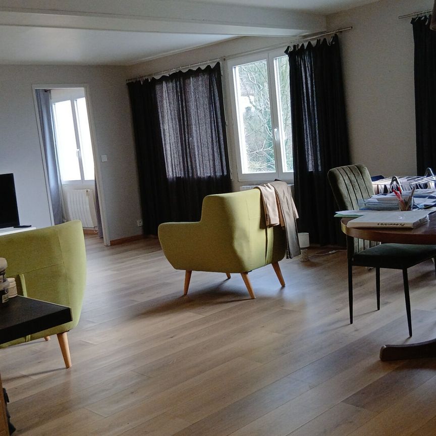 Location Appartement 2 pièces 66m² BONSECOURS 76240 - Photo 1