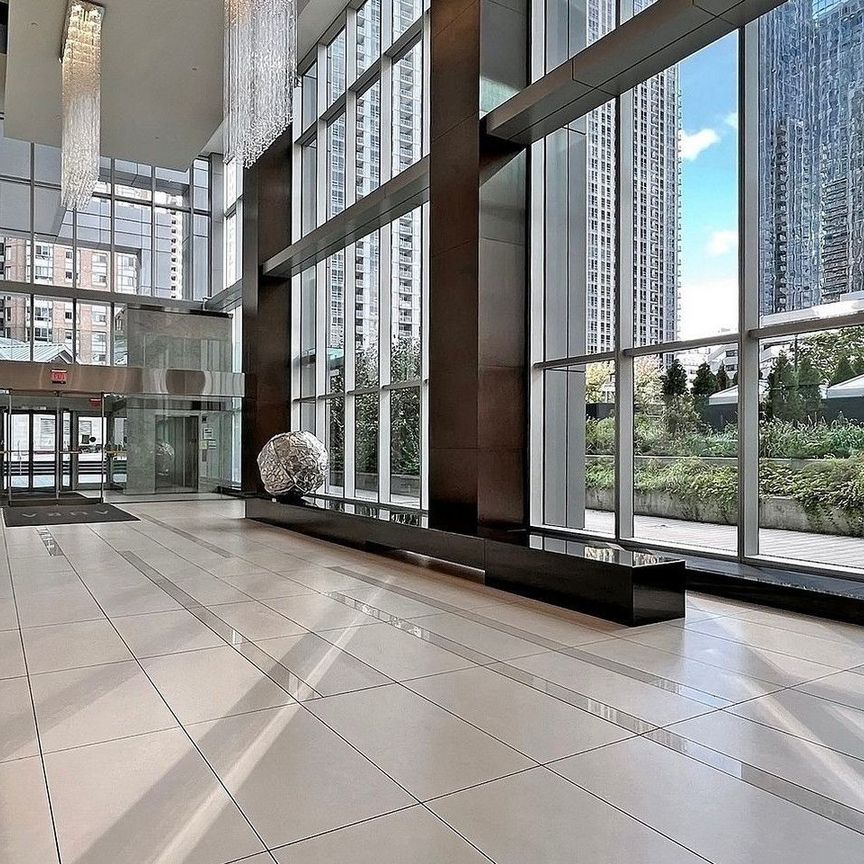 For Lease - 386 Yonge Street Unit# 1509, Toronto, Ontario - Photo 1