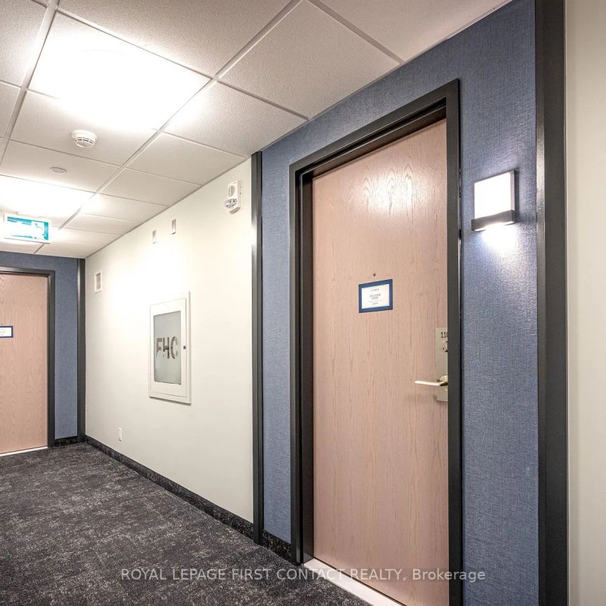 Condo Townhouse For Lease | S9055138 - Photo 1