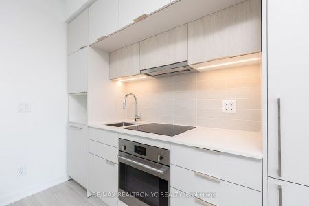 For Lease - 185 Alberta Avenue Unit# 805, Toronto, Ontario - Photo 4