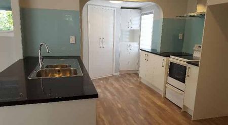 4 Bedrooms house or 3 bedroom plus an office - Photo 4