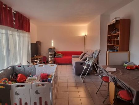 Location Appartement 2 pièces 51 m2 à Moissy-Cramayel - Photo 2