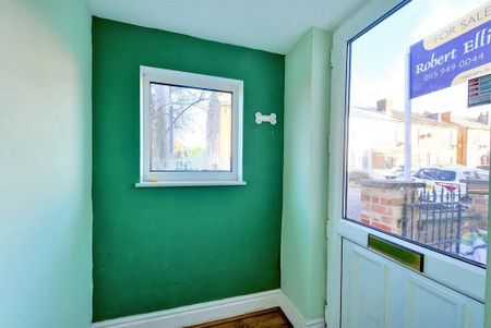 2 bedroom terraced house to rent - Photo 2