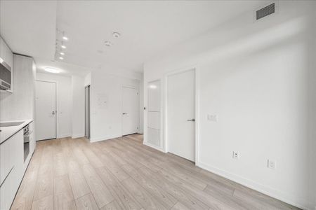 For Lease - 120 Broadway Avenue Unit# 1313, Toronto, Ontario - Photo 4