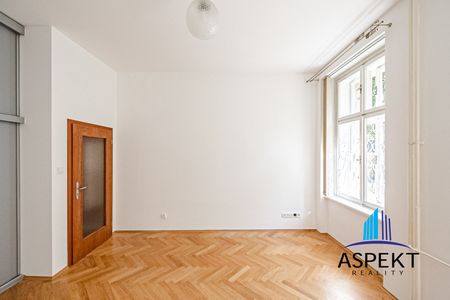 Pronájem bytu 2+1 65 m² - Фото 3
