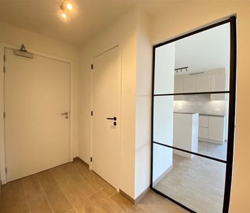 Appartement met 2 slaapkamers, kelderberging en ondergrondse autost... - Photo 3