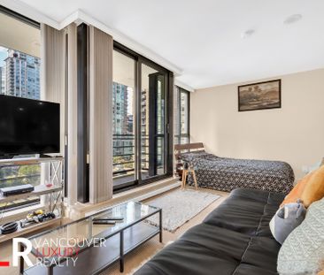 Condo in Downtown Vancouver, BC - Photo 5
