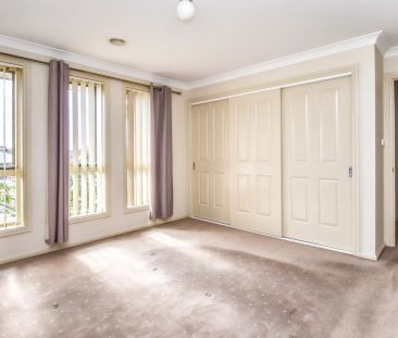 Comfortable Living in a Quiet Neighbourhood - Photo 5