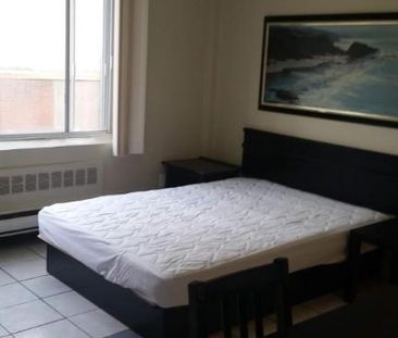 Situé au cœur du Ghetto McGill, super studio-loft rénové - Photo 1