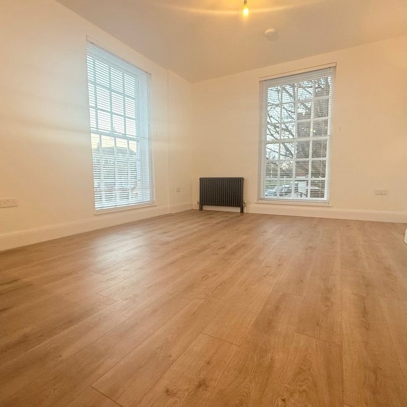 Howardsgate - Photo 1