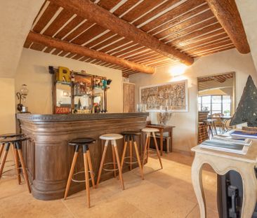 Location Maison Aix-en-Provence 8 Pièces 353 m² - Photo 3