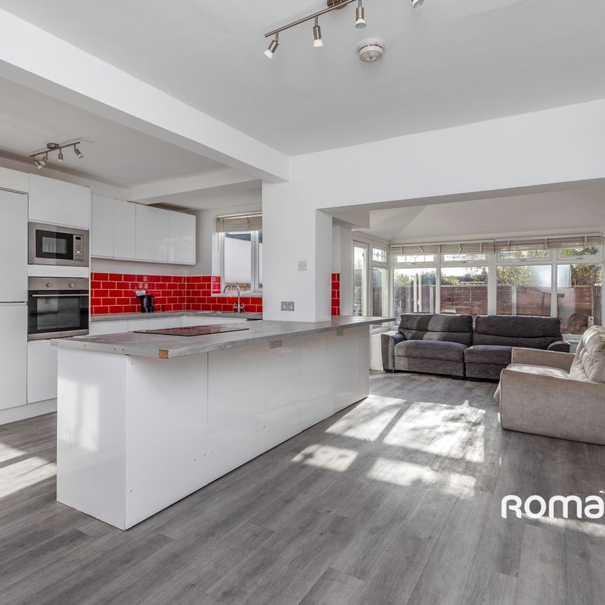 5 bedroom house to rent - Photo 1