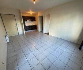 Location Appartement 2 pièces 38m² LA RICHE 37520 - Photo 2