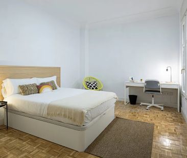 Plaza del Conde del Valle de Súchil, Madrid, Community of Madrid 28015 - Photo 5