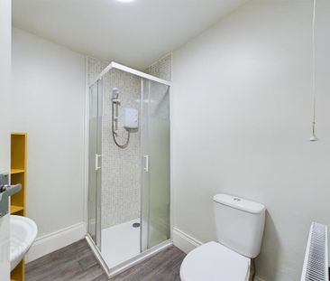 Apt 1, 340 Newtownards Road, Belfast, BT4 1HE - Photo 6