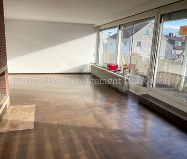 schöne 4-Zimmer Wohnung mit Dachterrasse! - Photo 1