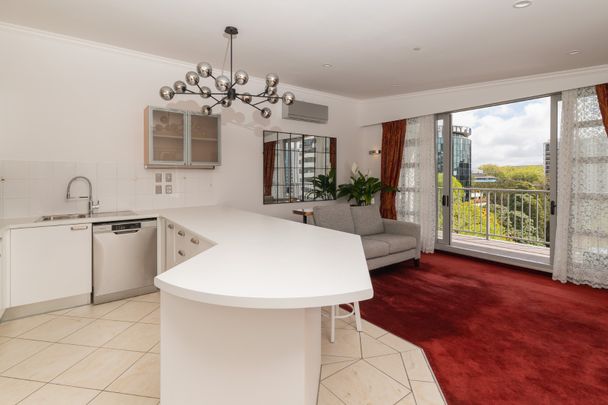 Penthouse Apartment - Photo 1