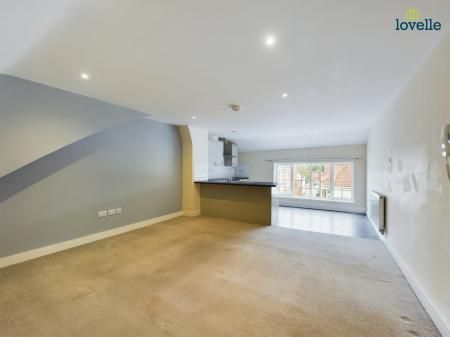 2 bedroom Flat To Let - Photo 4