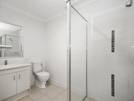 “4 Bedroom Home in Emerald Hill!” - Photo 2