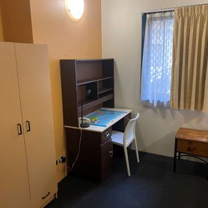 FULLY FURNISHED STUDIO - Photo 2