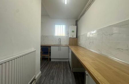 7-8 Richmond Terrace, Blackburn, Lancs, BB1 7AF - Photo 2