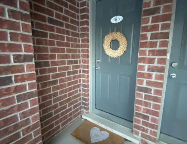 B - 25 SIENNA STREET — 2 Bedroom - Photo 1