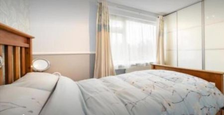 4 bedroom house to rent - Photo 3