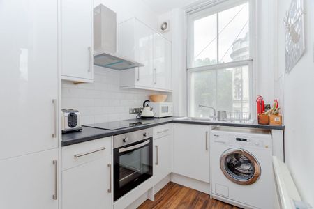 1 Bedroom Apartment - Second Floor - Photo 4