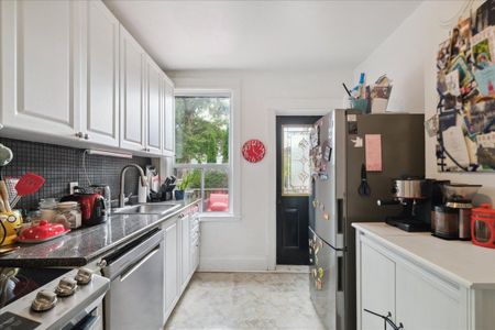 For Lease - 350 Albany Avenue, Toronto, Ontario - Photo 3