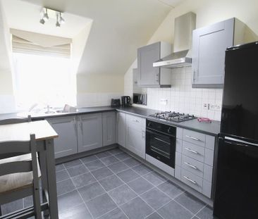 2 bedroom flat to rent - Photo 4