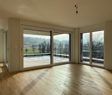 Exclusive 4.5-room penthouse apartment with large terrace and far-r... - Photo 1