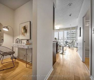 55 Bremner Blvd 2603, - Photo 4