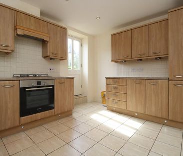 2 bedroom house to rent - Photo 1