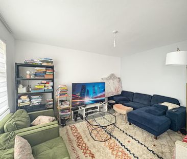 4 bedroom detached house to rent - Photo 1