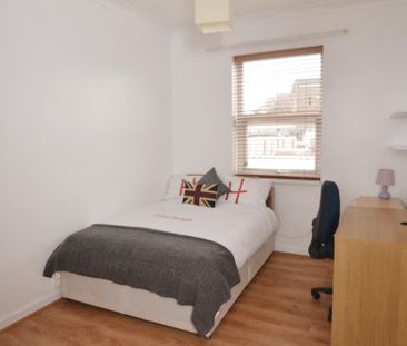 5 bedroom terraced house to rent - Photo 3