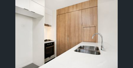 Stunning 1 Bedroom 1 Bathroom Apartment, adjacent all the amenity and public transport you need - Photo 3