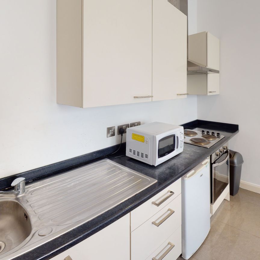 Student Properties to Let - Photo 1