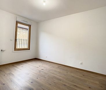 T2 - 43 M2 - PARKING - 69400 VILLEFRANCHE - Photo 3