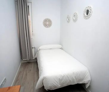 Calle del Arenal, Madrid, Community of Madrid 28013 - Photo 2