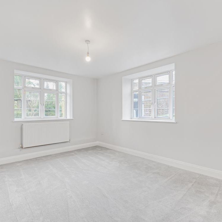 North Circular Road, London NW11 - Photo 1
