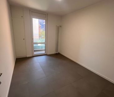 LUMINOUS 2.5-ROOM APARTMENT FOR RENT IN RECENTLY RENOVATED BUILDING - Photo 5