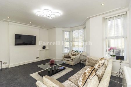 4 bedroom flat to rent - Photo 3