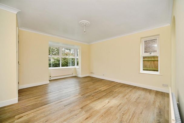 4 bedroom property to rent - Photo 1