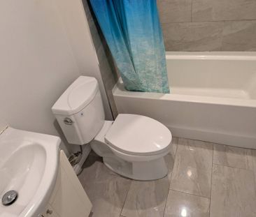 For Lease - 25 Linelle Street Unit# ( Basement ), Toronto, Ontario - Photo 2