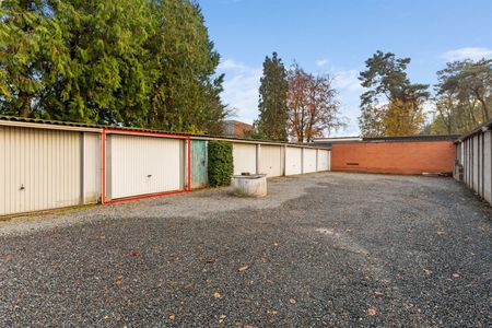 MARIABURG: Volledig gerenoveerd appartement met garagebox en veel bergruimte. - Foto 5